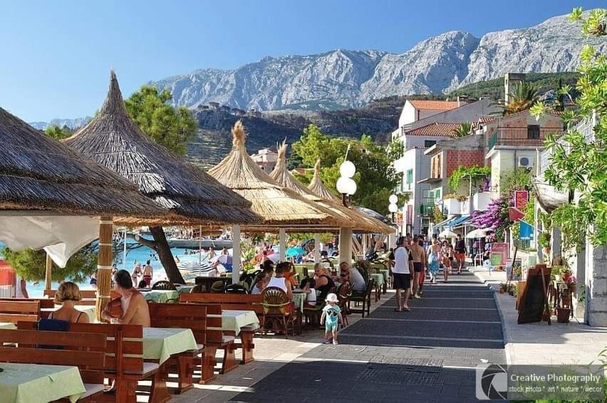 Sea View Apartments M Подгора Екстериор снимка