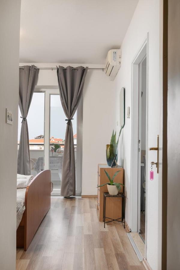 Sea View Apartments M Подгора Екстериор снимка